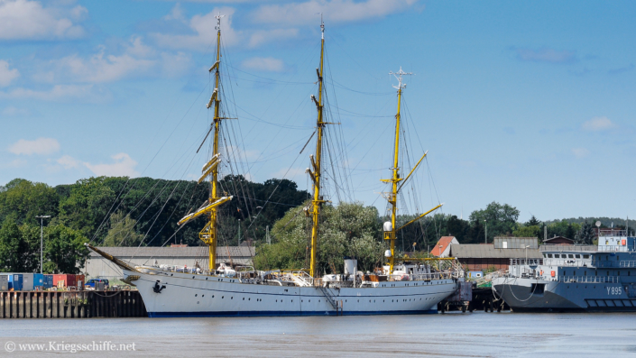 August 2012, A 60 ‚Gorch Fock‘ auf der Werft in Elsfleth
