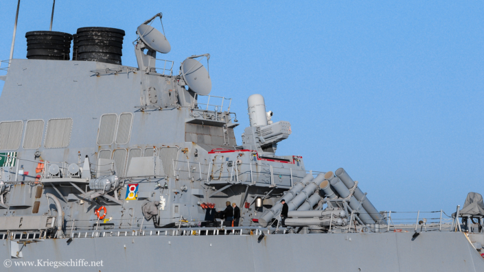 Juni 2019, D 71 ‚Ross‘ in Kiel – Achterschiff mit Feuerleitradar SPG-62, ‚SeaRAM‘, SSM ‚Harpoon‘ und 324 mm ASW-TT