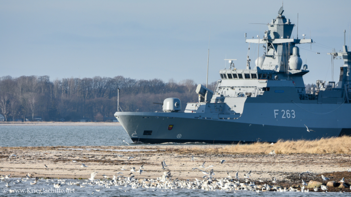 März 2018, F 263 ‚Oldenburg‘ in der Eckernförder Bucht bei Aschau