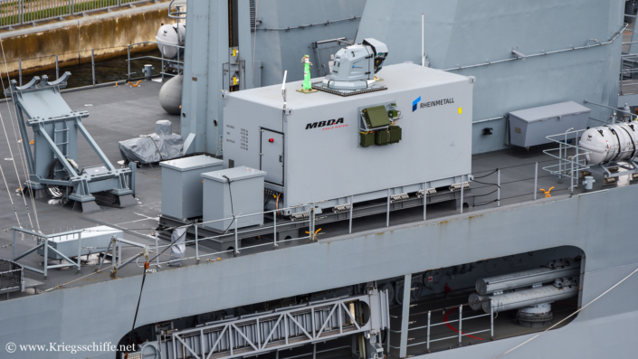 Juni 2022, F 219 ‚Sachen‘ im Nord-Ostsee-Kanal bei Kiel – 20 kW Laserwaffensystem an Oberdeck