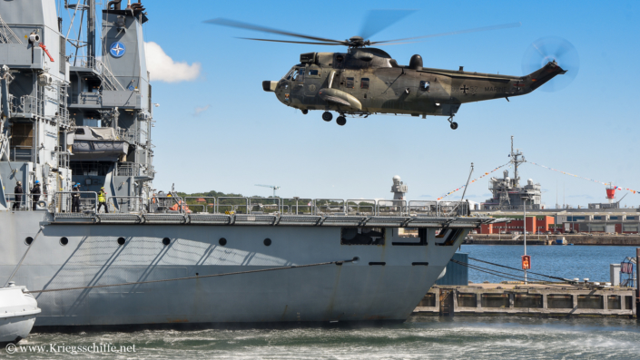 Juni 2019, Westland Mk 41 ‘Sea King’ beim Start von einem Tender der ‘Elbe’ Klasse