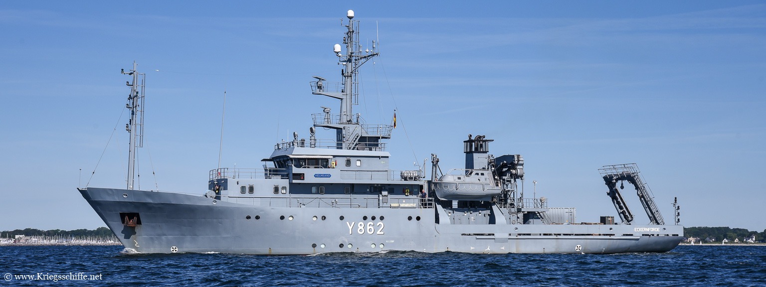 Juni 2026, Y 862 'Helmsand' in Kiel