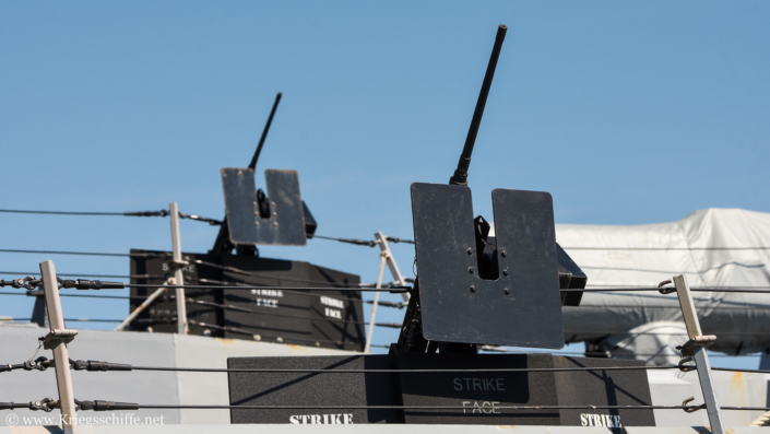 Juni 2019, D 71 ‚Ross‘ in Kiel – zwei M2 Browning 0.50 caliber (12.7 mm) Maschinengewehre