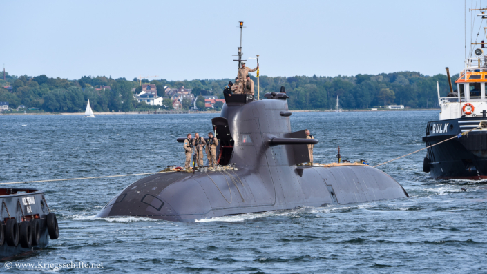 September 2022 S 185 ‚U 35‘ in Kiel, einlaufen in die Holtenauer Schleusen