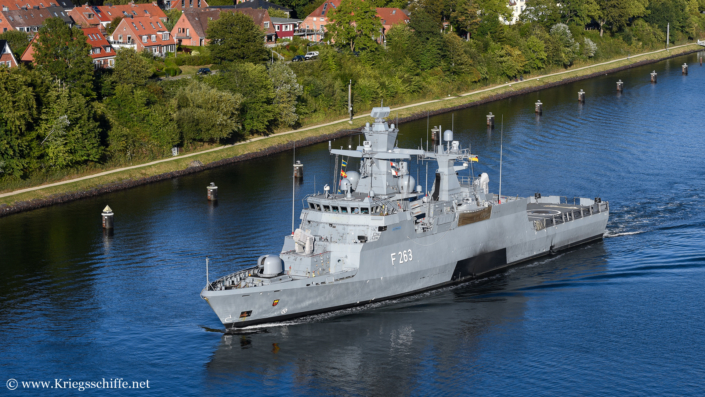 September 2022, F 263 ‚Oldenburg‘ im Nord-Ostsee-Kanal bei Kiel