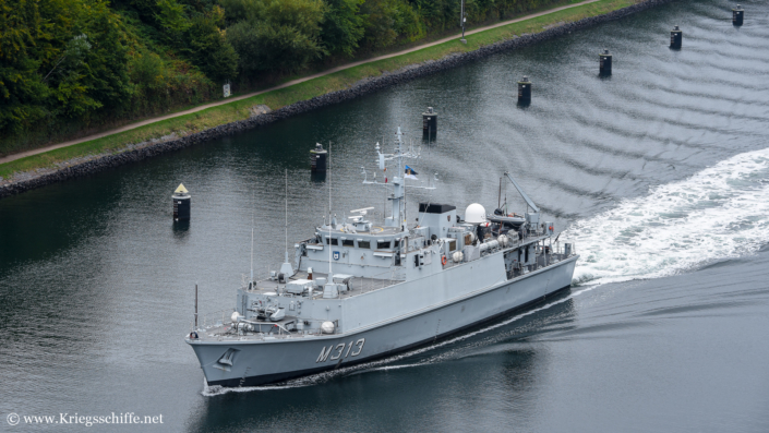 September 2022, M 313 ‚Admiral Cowan‘ im Nord-Ostsee-Kanal bei Kiel