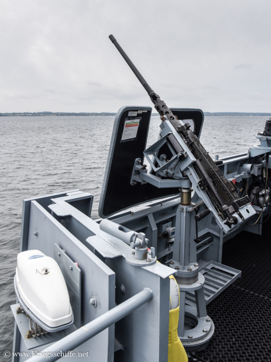 Oktober 2021, M 1067 ‚Bad Rappenau‘ in der Ostsee – Maschinengewehr in der Steuerbord-Nock