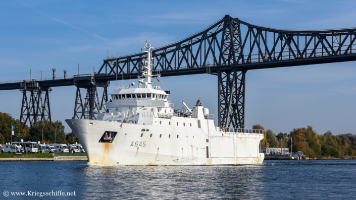 Oktober 2022, A 645 ‘Alizé’ im Nord-Ostsee-Kanal bei Rendsburg
