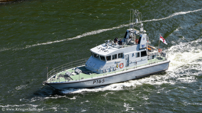 Juli 2018, P 165 ‚Example‘ im Nord-Ostsee-Kanal bei Kiel