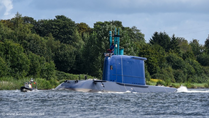 September 2026, INS ‚Drakon‘ im Nord-Ostsee-Kanal bei Rendsburg
