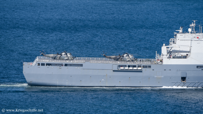 Mai 2022, L 800 ‘Rotterdam’ in Kiel – deutsche ‘Sea King’ Hubschrauber an Deck