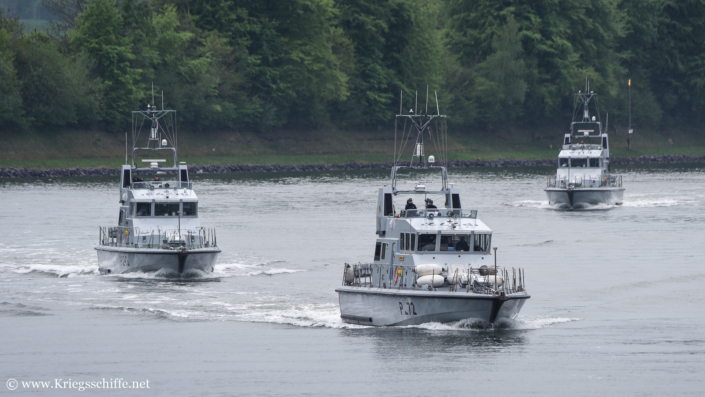 Mai 2022, drei Boote der ‚Archer‘ Klasse im Nord-Ostsee-Kanal bei Kiel