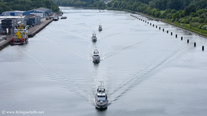 Mai 2025, vier Boote der PP ‚Archer‘ Klasse im Nord-Ostsee-Kanal bei Kiel