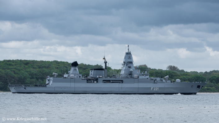Mai 2022, F 221 ‚Hessen‘ in Kiel
